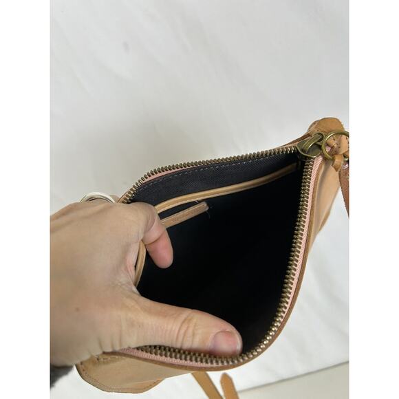 MADEWELL The Simple Crossbody Bag Camel Leather - Picture 7 of 11